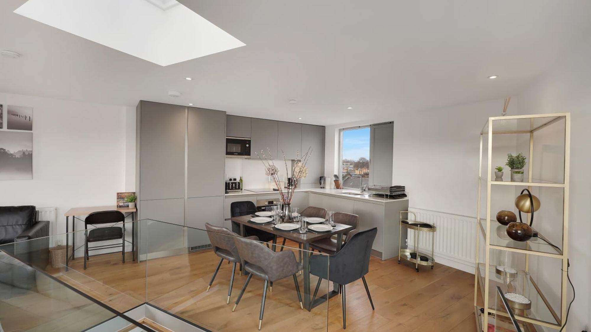 Modern And Spacious Penthouse Apartment In Putney With Free Parking Londra Exterior foto